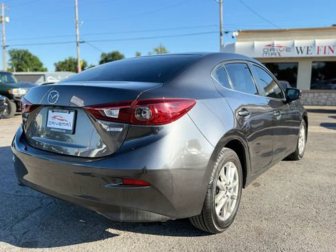 Used 2017 MAZDA MAZDA3 Sport w/ Preferred Equipment Package FWD image 3
