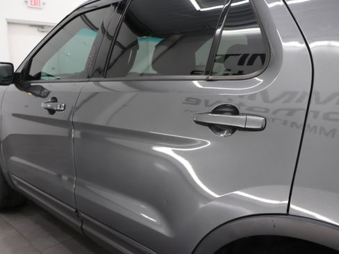 Used 2015 Ford Explorer Sport w/ Equipment Group 401A AWD/4WD image 32