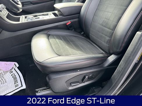 Used 2022 Ford Edge ST-Line w/ Class II Trailer Tow Package image 12