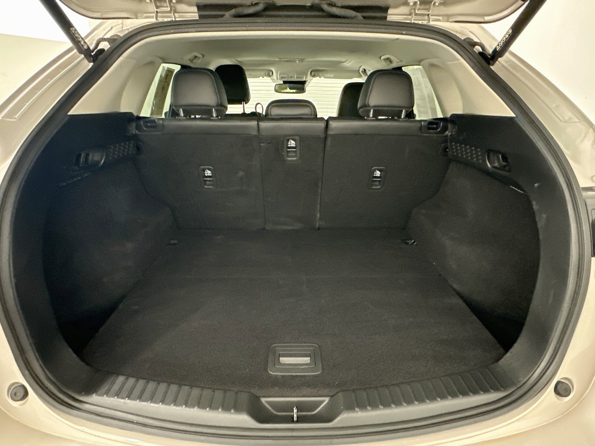 Used 2025 MAZDA CX-5 AWD 2.5 S w/ Preferred Package image 31