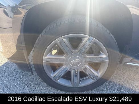 Used 2016 Cadillac Escalade ESV Luxury RWD image 9