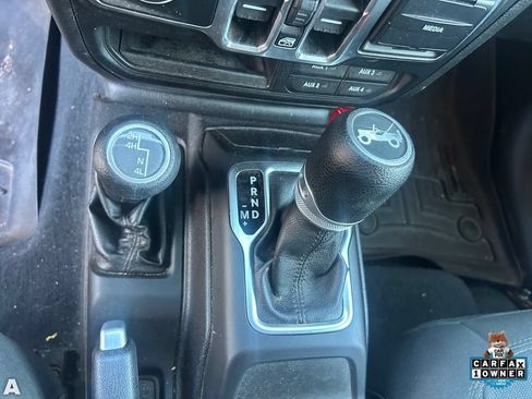 Used 2018 Jeep Wrangler Unlimited Sport S AWD/4WD image 8