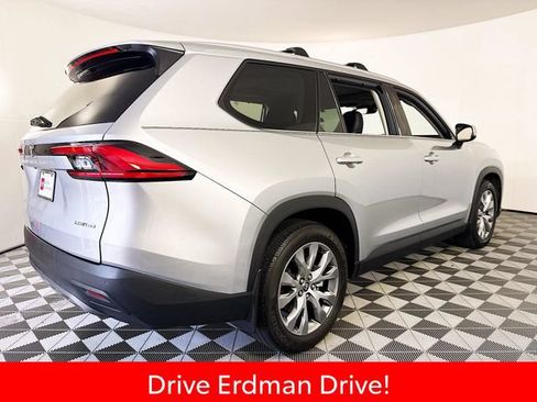 Certified 2024 Toyota Grand Highlander AWD image 23