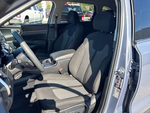 Used 2022 Kia Sorento LX image 26