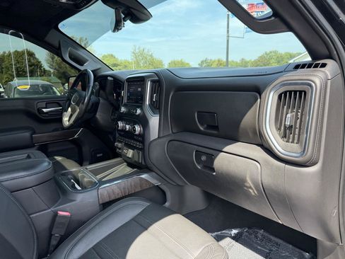 Used 2020 GMC Sierra 1500 Denali w/ Denali Ultimate Package AWD/4WD image 26