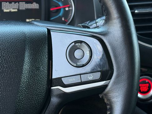 Used 2019 Honda Pilot Touring image 18