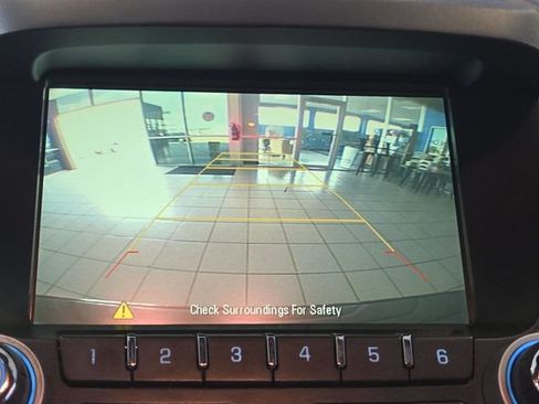 Used 2016 Chevrolet Equinox LTZ w/ Enhanced Convenience Package FWD image 17