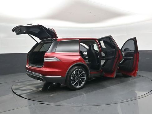Used 2020 Lincoln Aviator Reserve w/ Equipment Group 202A AWD/4WD image 47