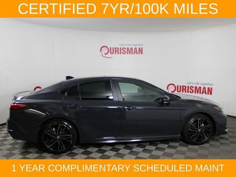 Used 2025 Toyota Camry XSE FWD image 8