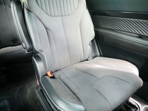 Used 2025 Hyundai Palisade Calligraphy AWD/4WD image 14