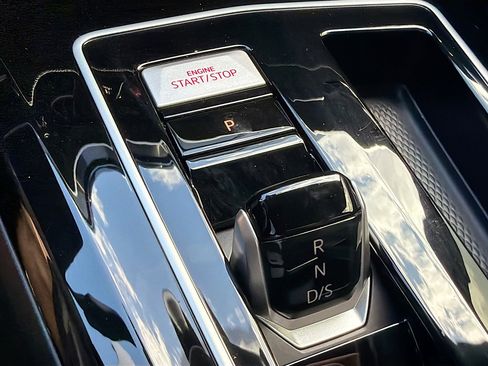 Used 2023 Volkswagen GTI 40th Anniversary Edition image 26