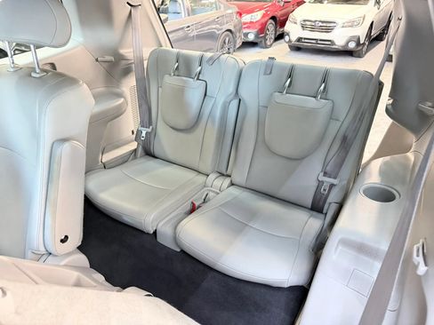 Used 2013 Toyota Highlander Limited w/ Protection Pkg AWD/4WD image 24