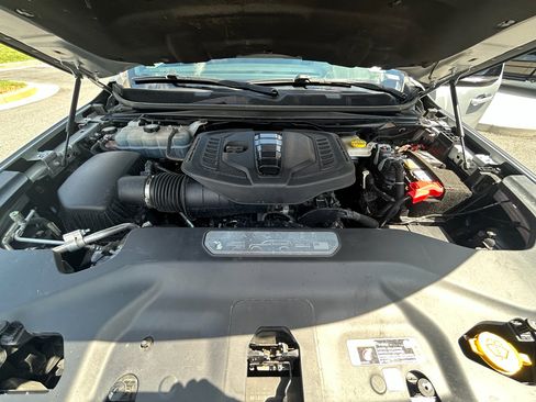 Used 2024 Jeep Wagoneer L Series II image 32