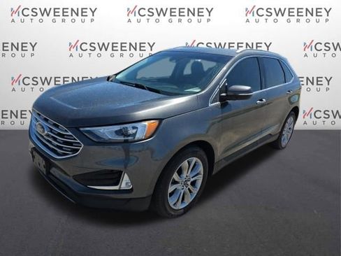 Used 2019 Ford Edge Titanium image 3