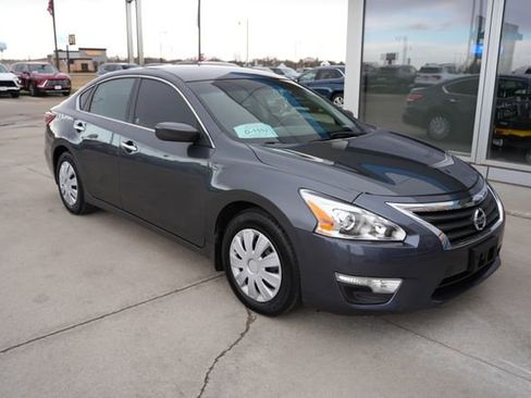 Used 2013 Nissan Altima 2.5 S image 29