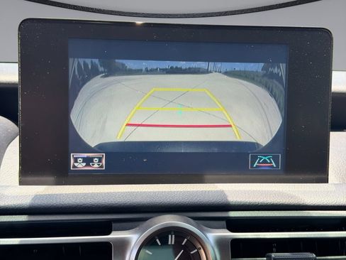 Used 2025 Lexus RC 300 w/ Premium Package RWD image 32