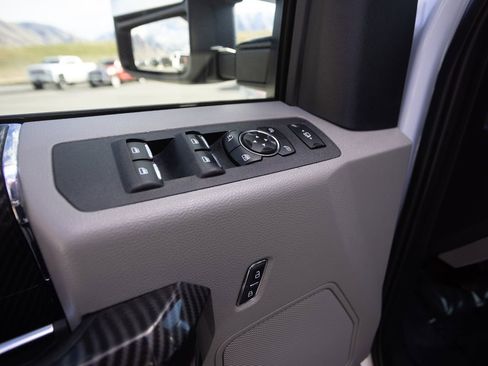 Used 2019 Ford F250 XLT w/ XLT Value Package image 17