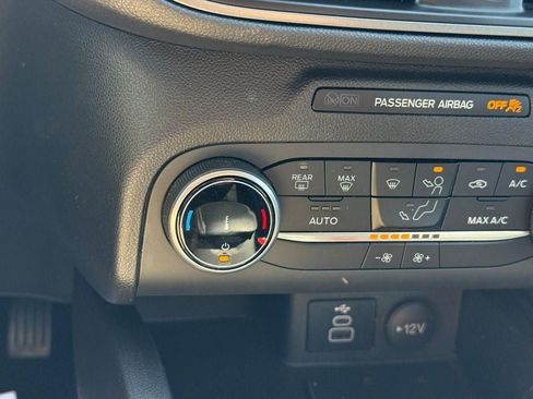 Certified 2025 Ford Escape Active AWD/4WD image 24