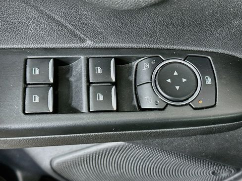 Used 2025 Ford Escape ST-Line Select AWD/4WD image 15