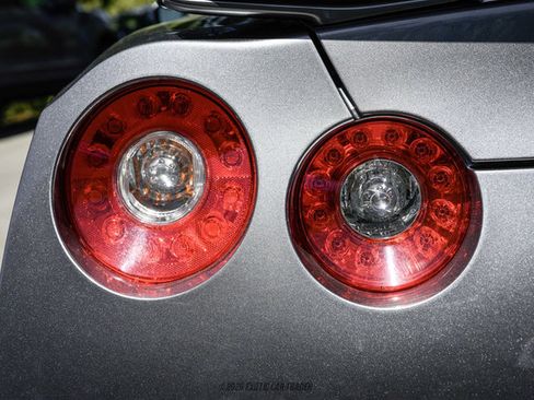 Used 2011 Nissan GT-R Premium AWD/4WD image 73