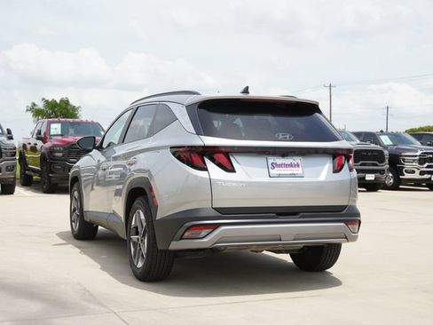 Used 2026 Hyundai Tucson SEL FWD image 7