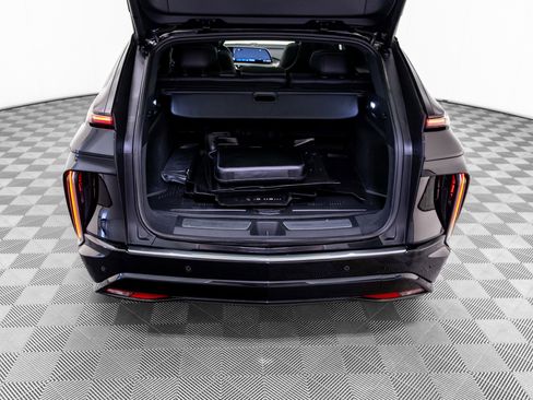 Certified 2025 Cadillac Lyriq Luxury w/ LPO, Floor Liner Package AWD/4WD image 37