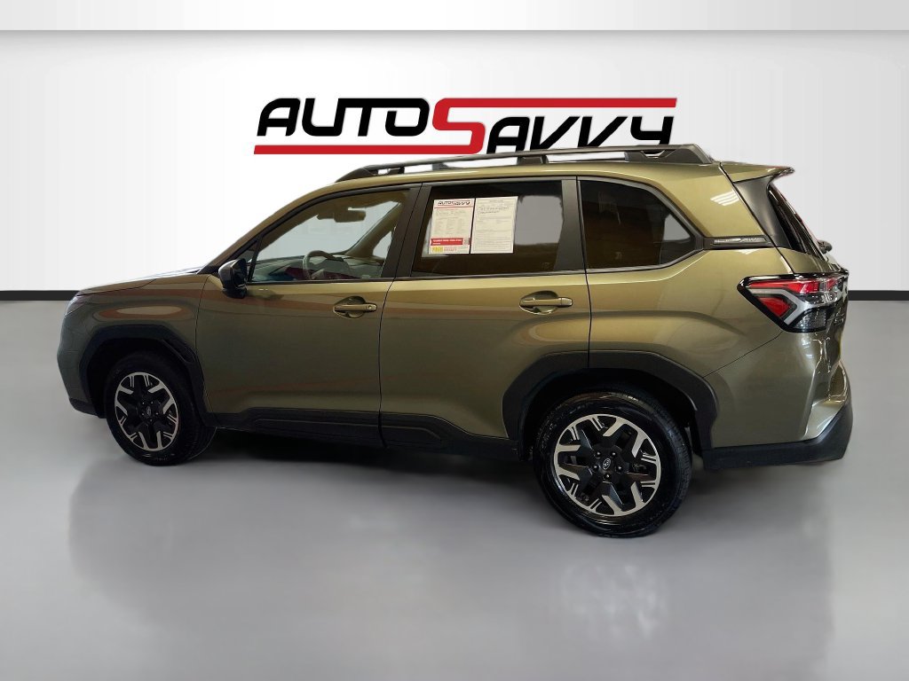 Used 2025 Subaru Forester Premium AWD/4WD image 4