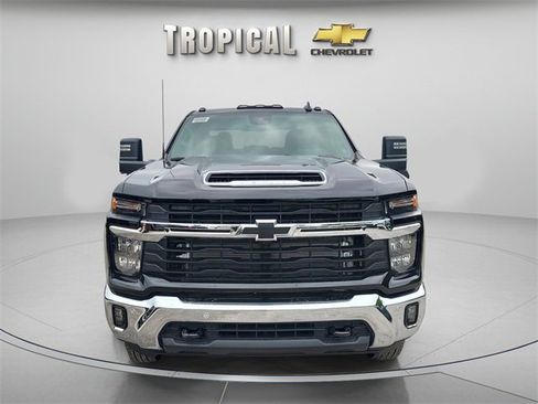 New 2026 Chevrolet Silverado 3500 LT w/ All Star Edition image 8