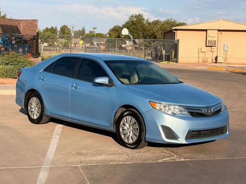 Used 2012 Toyota Camry LE FWD image 21