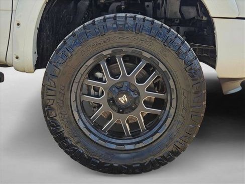 Used 2021 Nissan Titan SV w/ SV Convenience Package AWD/4WD image 21
