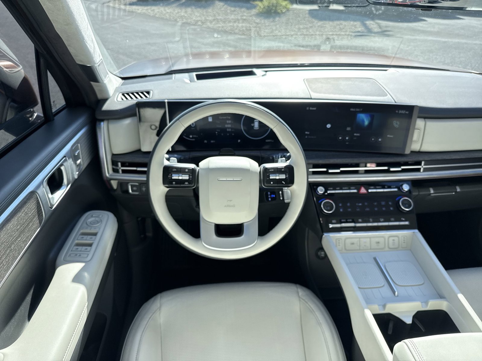 Used 2024 Hyundai Santa Fe Calligraphy AWD/4WD image 17