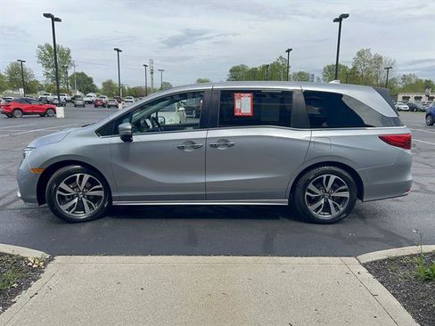 Used 2023 Honda Odyssey Touring image 4
