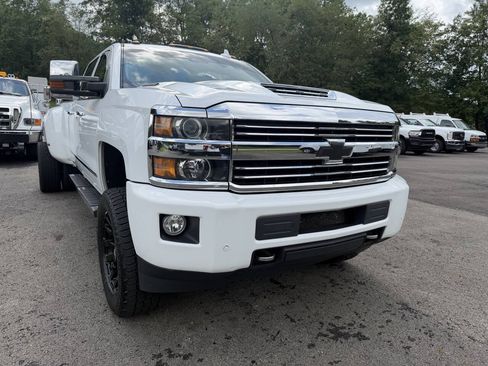 Used 2017 Chevrolet Silverado 3500 High Country w/ Duramax Plus Package AWD/4WD image 98
