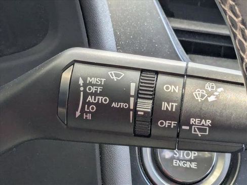 Used 2019 Lexus UX 200 w/ Premium Package FWD image 13