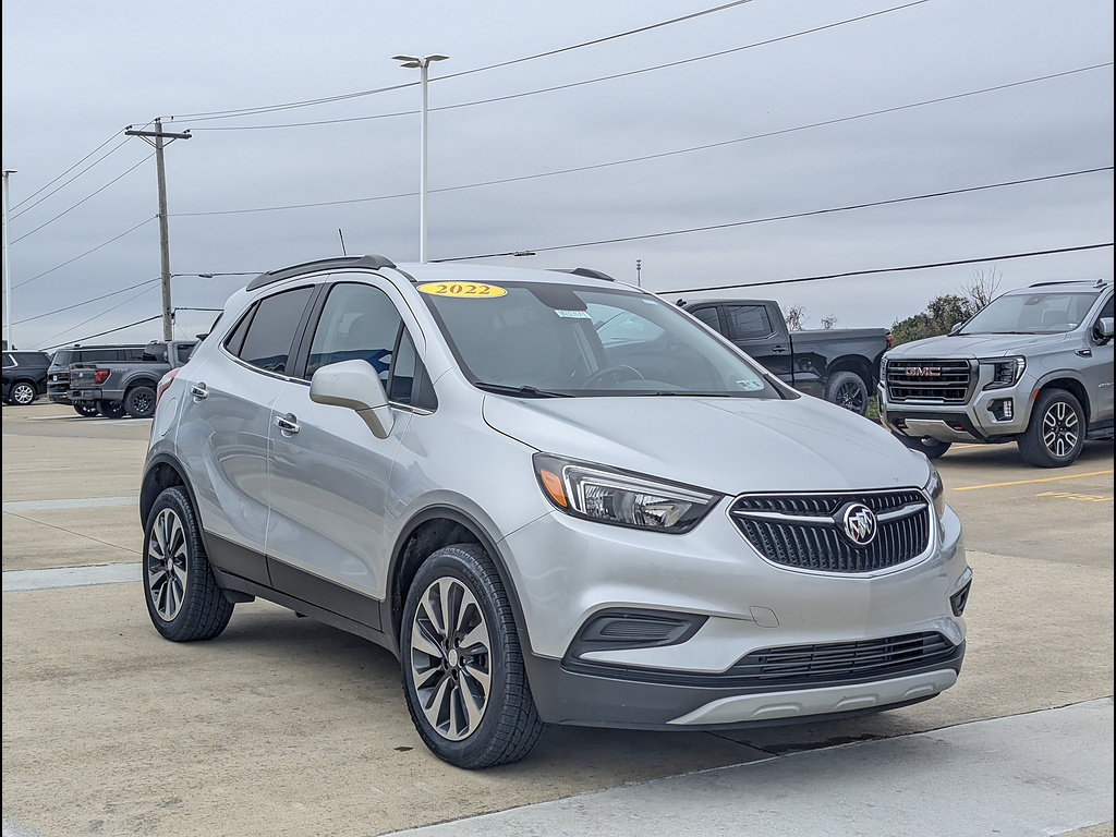 Used 2022 Buick Encore Preferred AWD/4WD image 5
