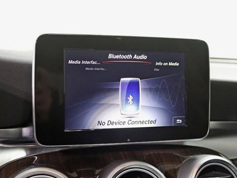 Used 2017 Mercedes-Benz GLC 300 4MATIC image 21