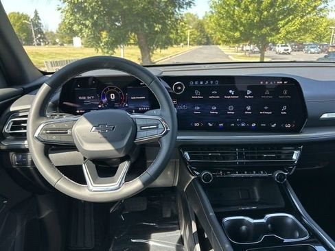 New 2026 Chevrolet Traverse LT w/ Midnight/Sport Edition image 4