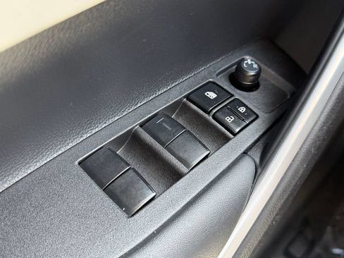 Certified 2024 Toyota Corolla Cross L FWD image 26
