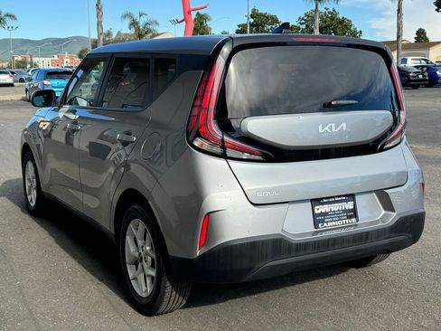 Used 2024 Kia Soul LX w/ Option Group 015 FWD image 6