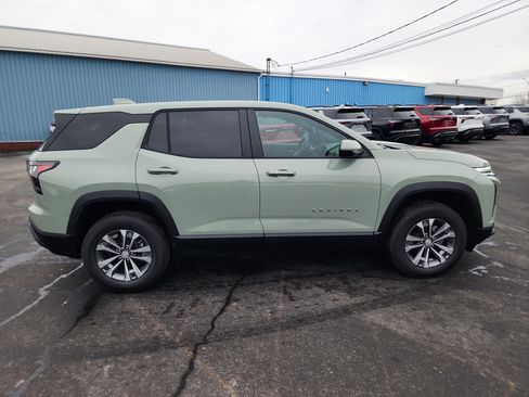 New 2026 Chevrolet Equinox LT w/ Convenience Package II image 9