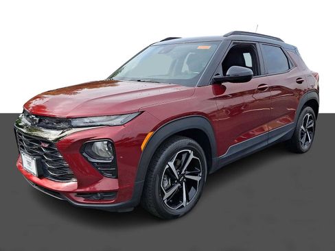 Used 2023 Chevrolet TrailBlazer RS FWD image 3