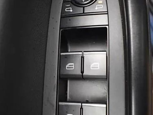 Used 2025 MAZDA CX-50 AWD 2.5 S w/ Premium Package image 22