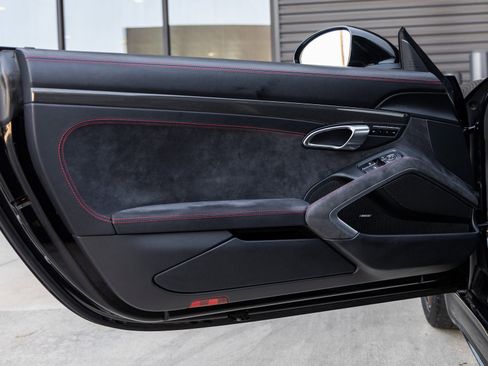 Certified 2019 Porsche 718 Boxster GTS image 19