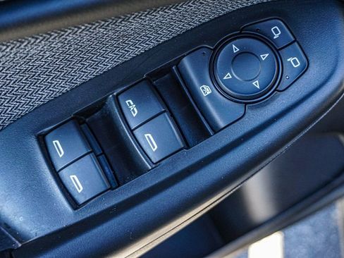 Used 2025 Chevrolet TrailBlazer LT image 42