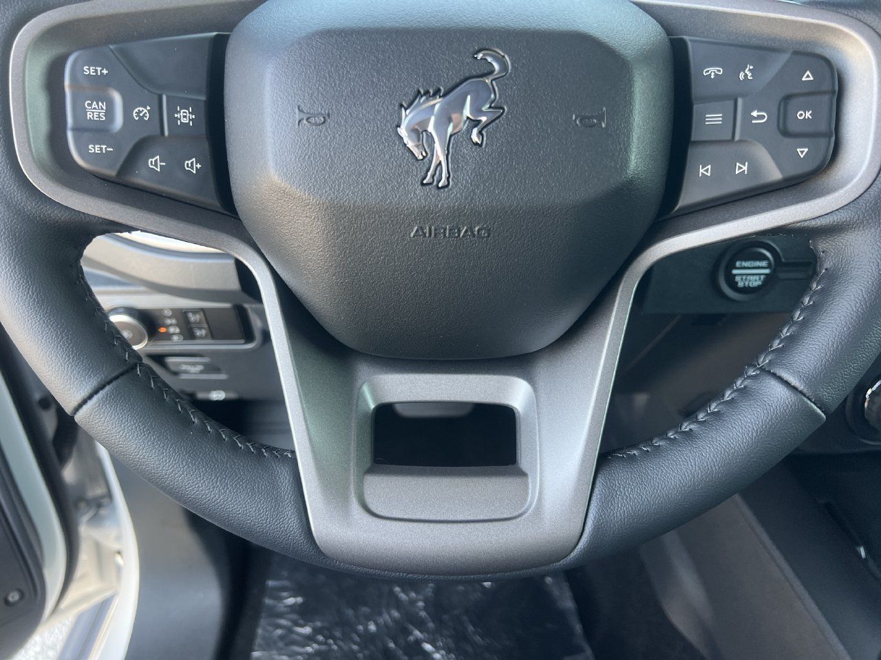 New 2026 Ford Bronco Outer Banks AWD/4WD image 9