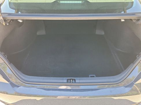 Used 2025 Toyota Camry LE image 9
