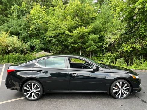 Used 2020 Nissan Altima 2.5 SR AWD/4WD image 6