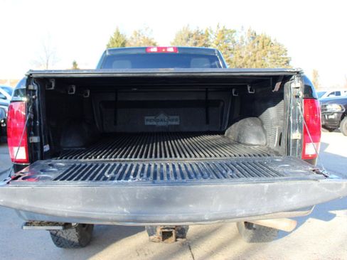 Used 2017 RAM 2500 Tradesman w/ Chrome Appearance Group image 13