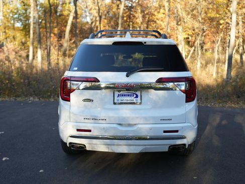 Used 2023 GMC Acadia Denali image 6