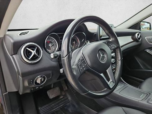 Used 2015 Mercedes-Benz GLA 250 4MATIC image 9